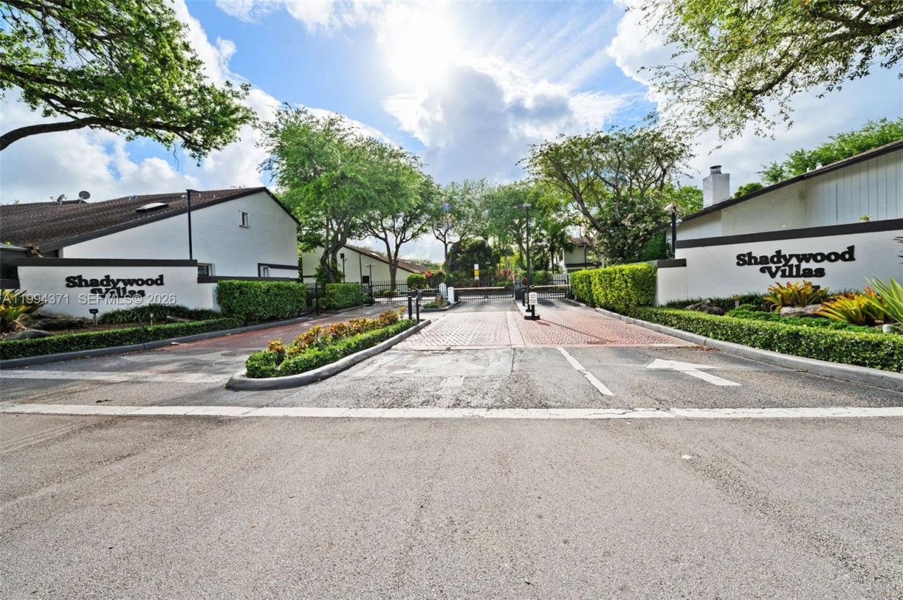 11758 SW 92nd Ter, Miami, FL 33186 Photo