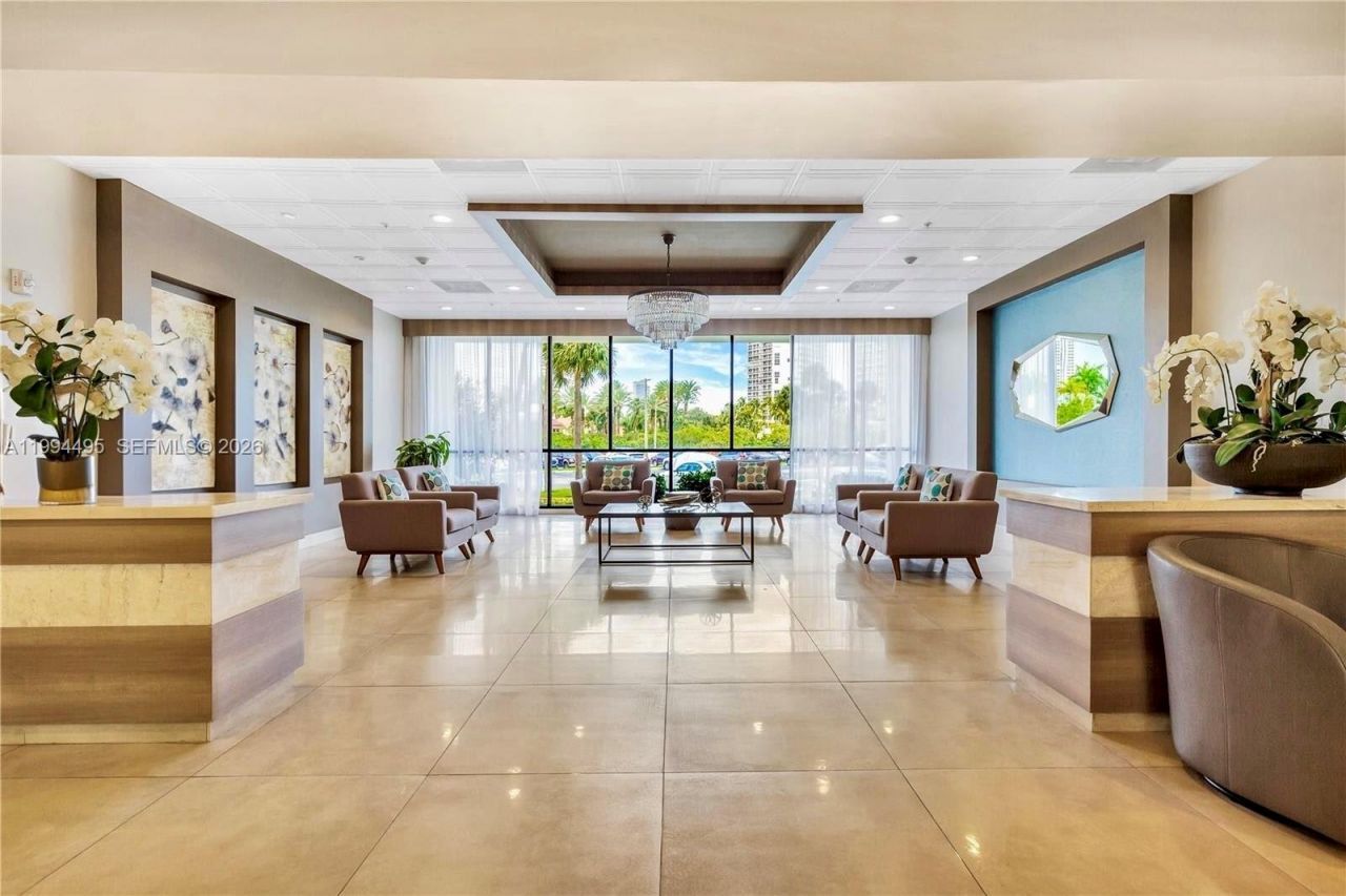 3701 N Country Club Dr , Unit 1505, Aventura, FL 33180 Photo