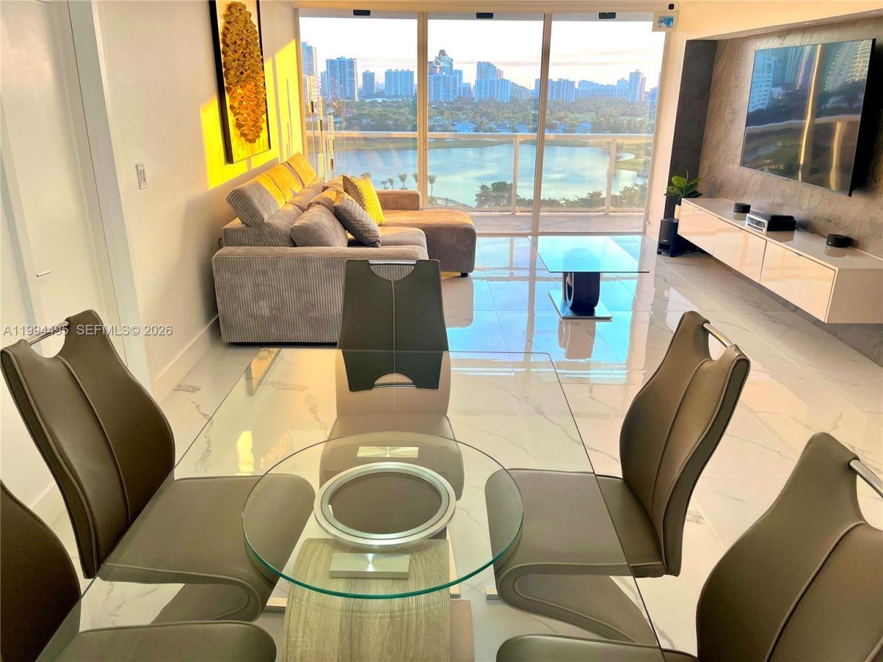 3701 N Country Club Dr , Unit 1505, Aventura, FL 33180 Photo