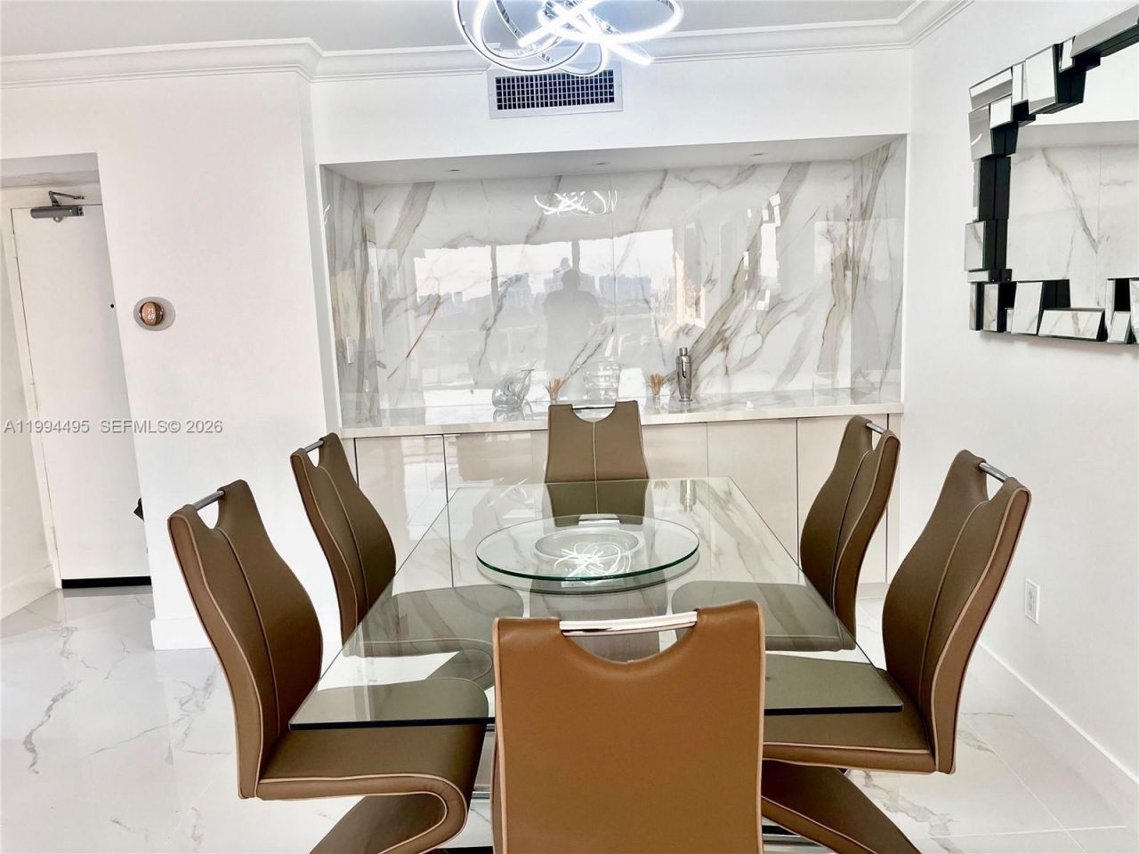 3701 N Country Club Dr , Unit 1505, Aventura, FL 33180 Photo