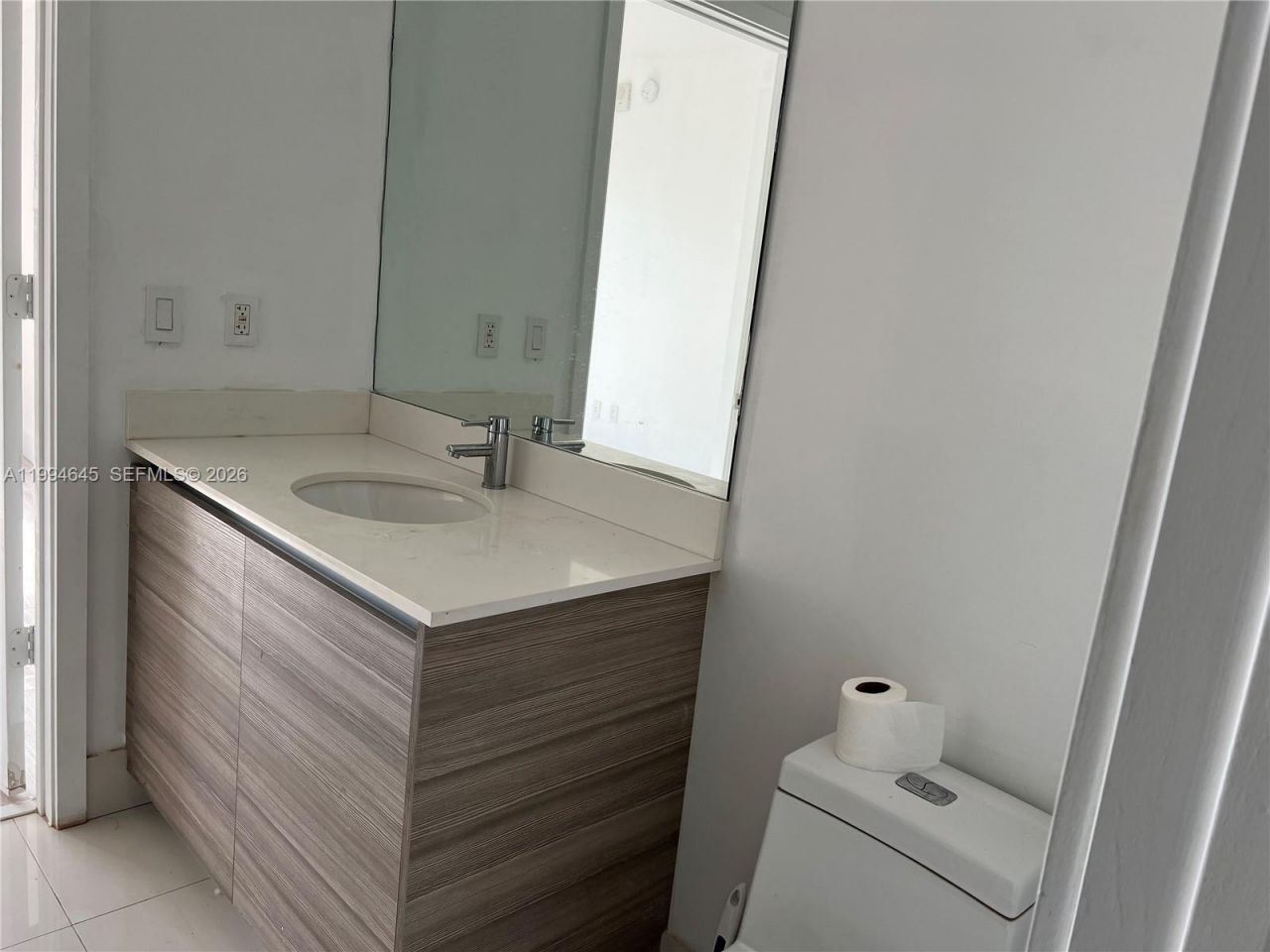 121 NE 34th St , Unit 1207, Miami, FL 33137 Photo