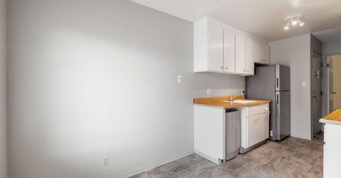 400 S Saliman Road, Unit APT 104, Carson City, NV 89701 Photo