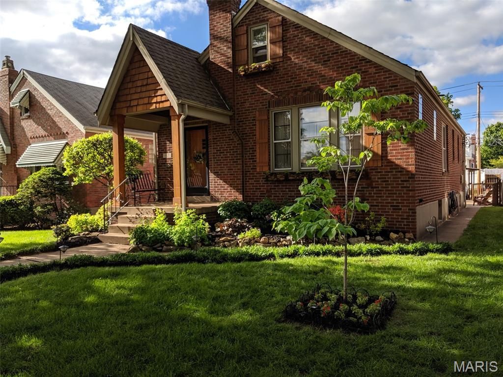 5821 Oleatha Avenue, Saint Louis, MO 63139 Main Photo