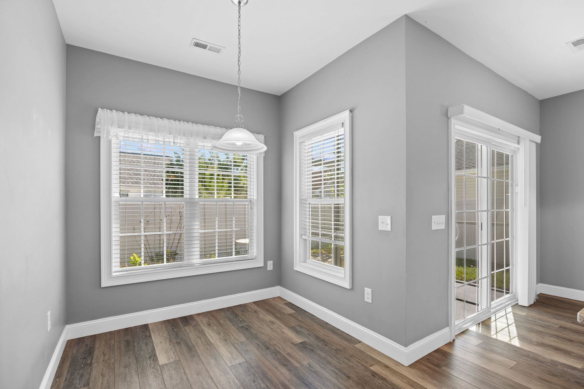 518 Irees Way Photo 13