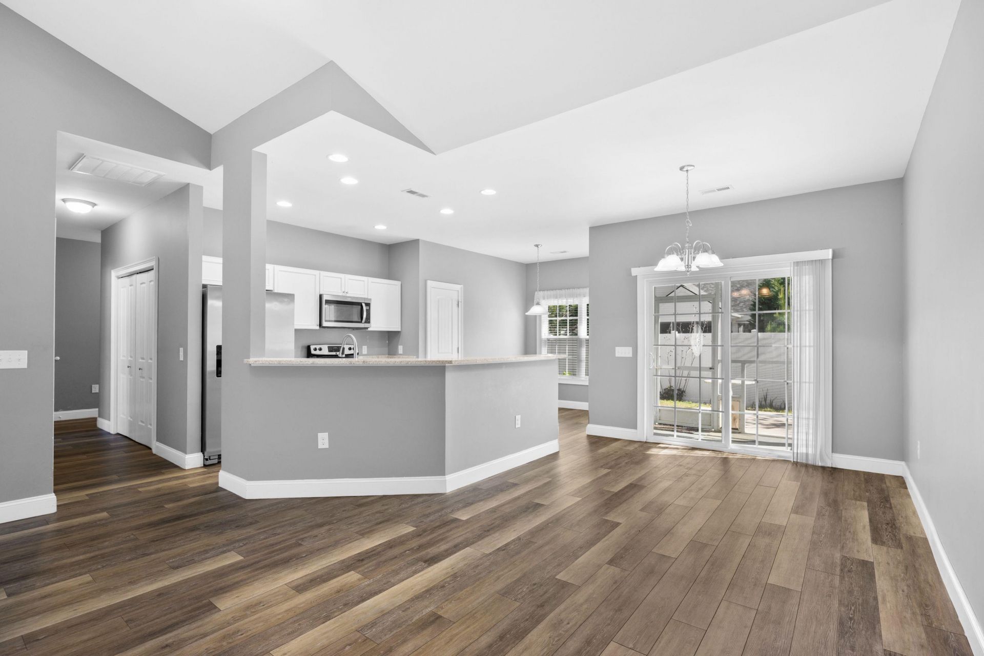 518 Irees Way Photo 22