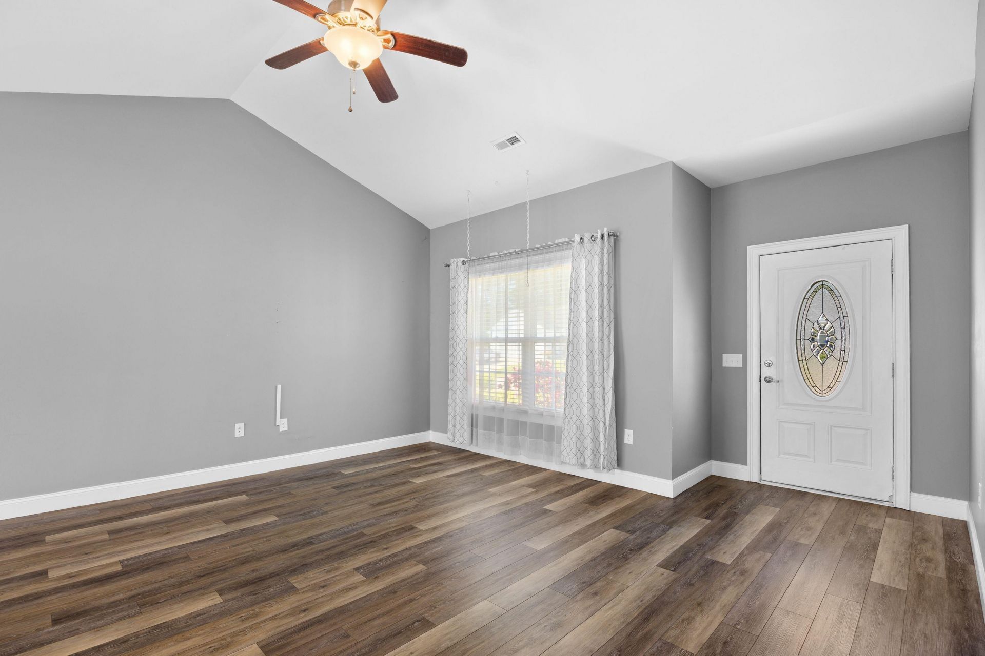 518 Irees Way Photo 27