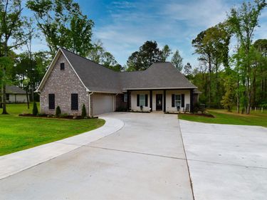 112 SHADE TREE TRACE, Ruston, LA 71270