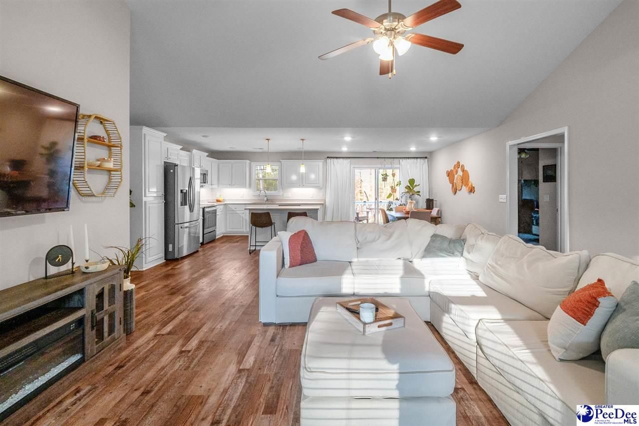 40 Thistledown Lane Photo 23