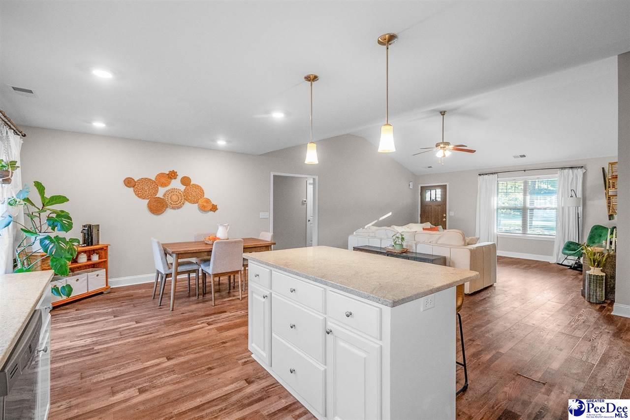 40 Thistledown Lane Photo 27