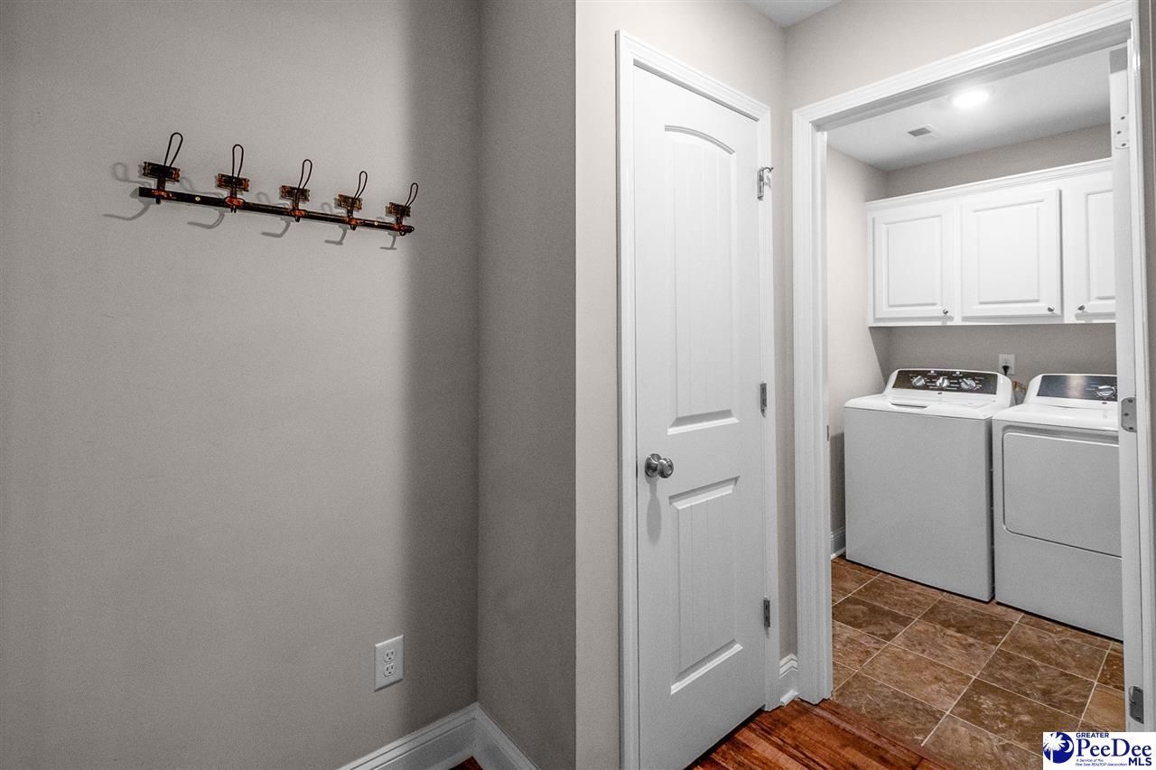 40 Thistledown Lane Photo 54