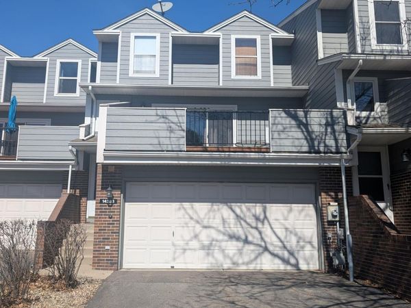 14283 Estates Avenue , Apple Valley, MN 55124