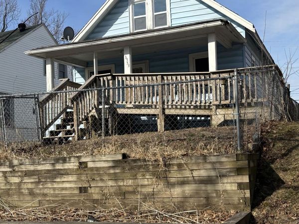 3555 Thomas Avenue N, Minneapolis, MN 55412