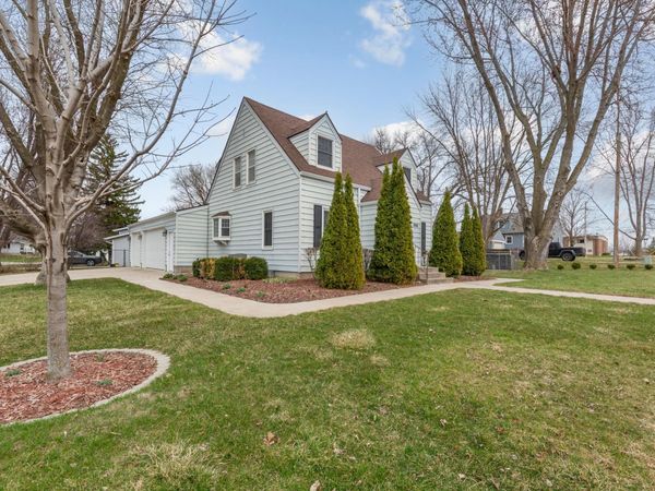 358 18th Street SW, Owatonna, MN 55060