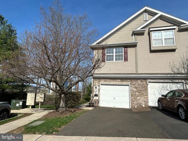 445 FORT HILL CIRCLE, FORT WASHINGTON, PA 19034