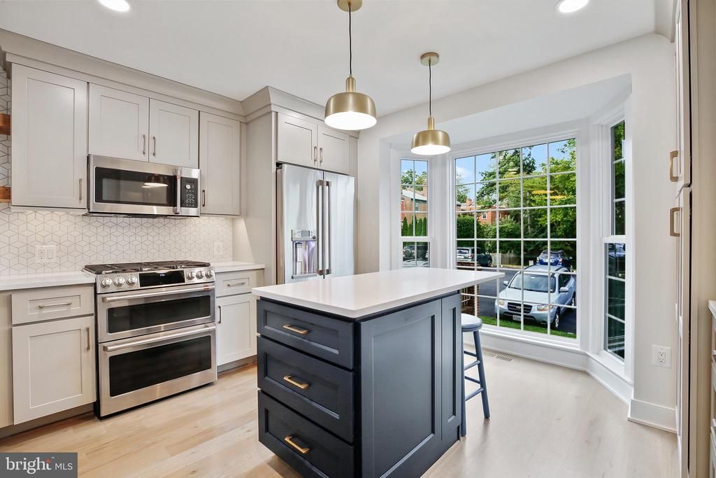 165 East Street Ne, Vienna, VA 22180 Main Photo