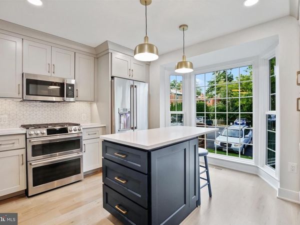 165 EAST STREET NE, VIENNA, VA 22180