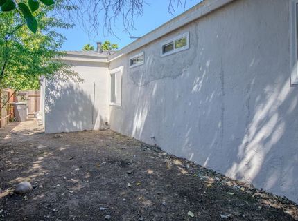 2036 La Jolla Dr, Stockton, CA 95204 Photo