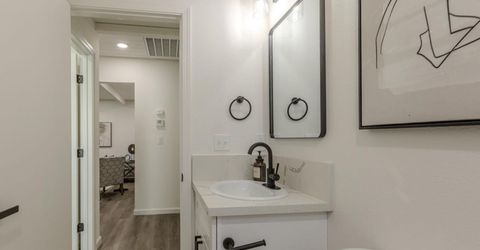 2036 La Jolla Dr, Stockton, CA 95204 Photo