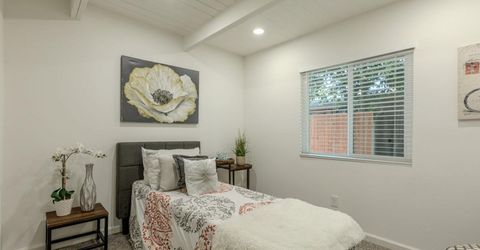 2036 La Jolla Dr, Stockton, CA 95204 Photo