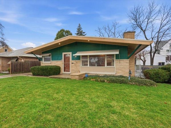 2177 S 80th STREET, West Allis, WI 53219