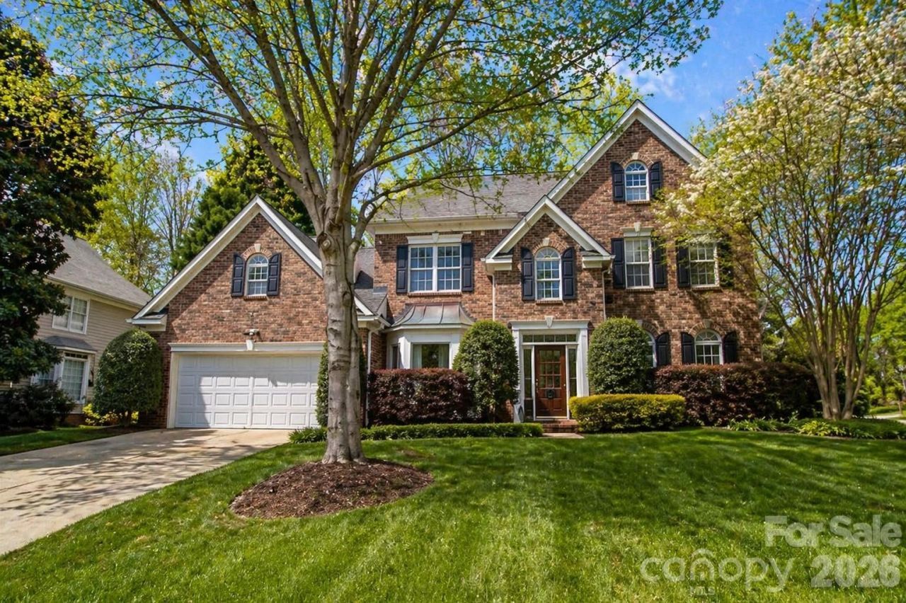 4600 Hanging Ivy Drive, Charlotte, NC 28215 Main Photo