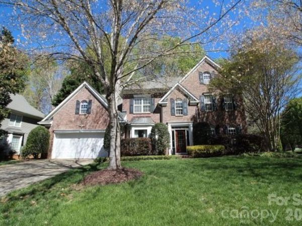 4600 Hanging Ivy Drive, Charlotte, NC 28215