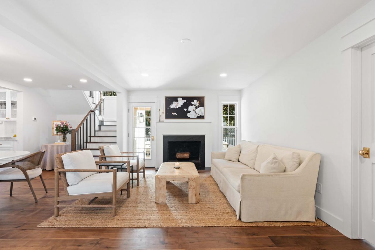 930 Richter Way Photo 4