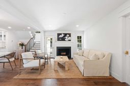 930 Richter Way photo 4