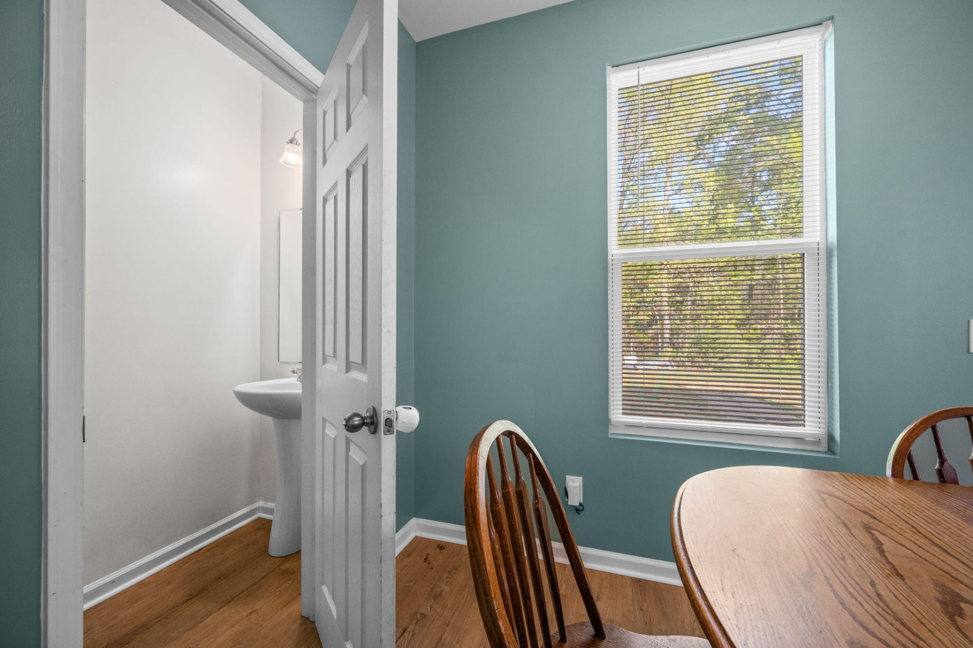 1686 Eider Down Drive Photo 10