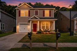 1686 Eider Down Drive photo 4