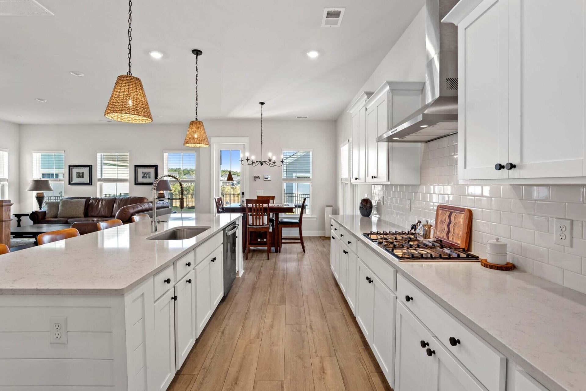 190 Ashworth Drive Photo 10