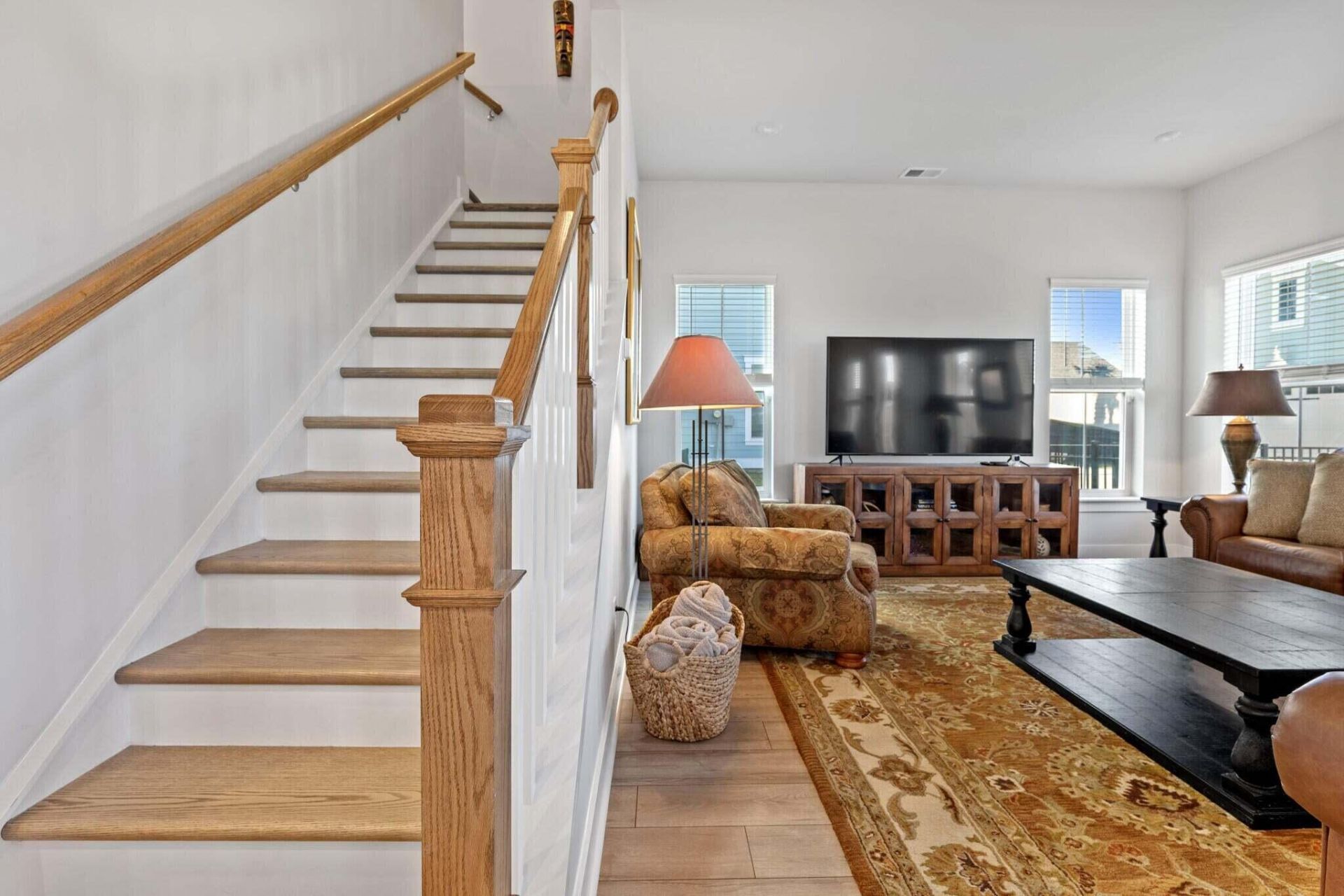 190 Ashworth Drive Photo 16