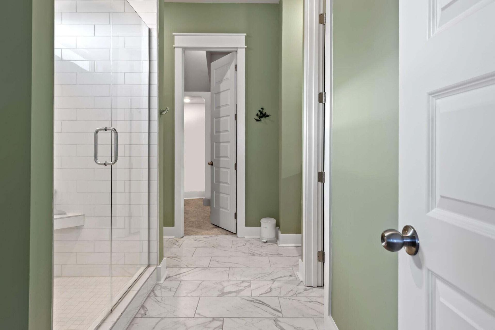 190 Ashworth Drive Photo 22