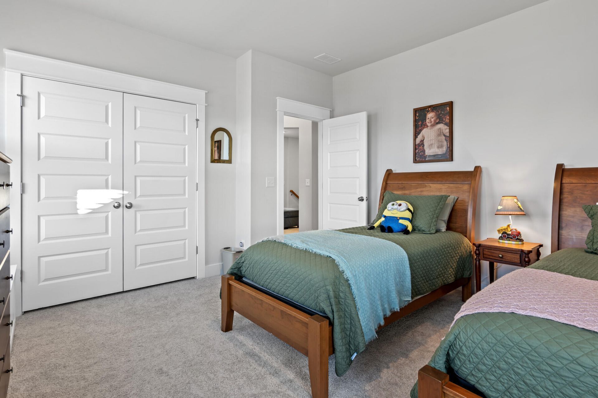 190 Ashworth Drive Photo 28