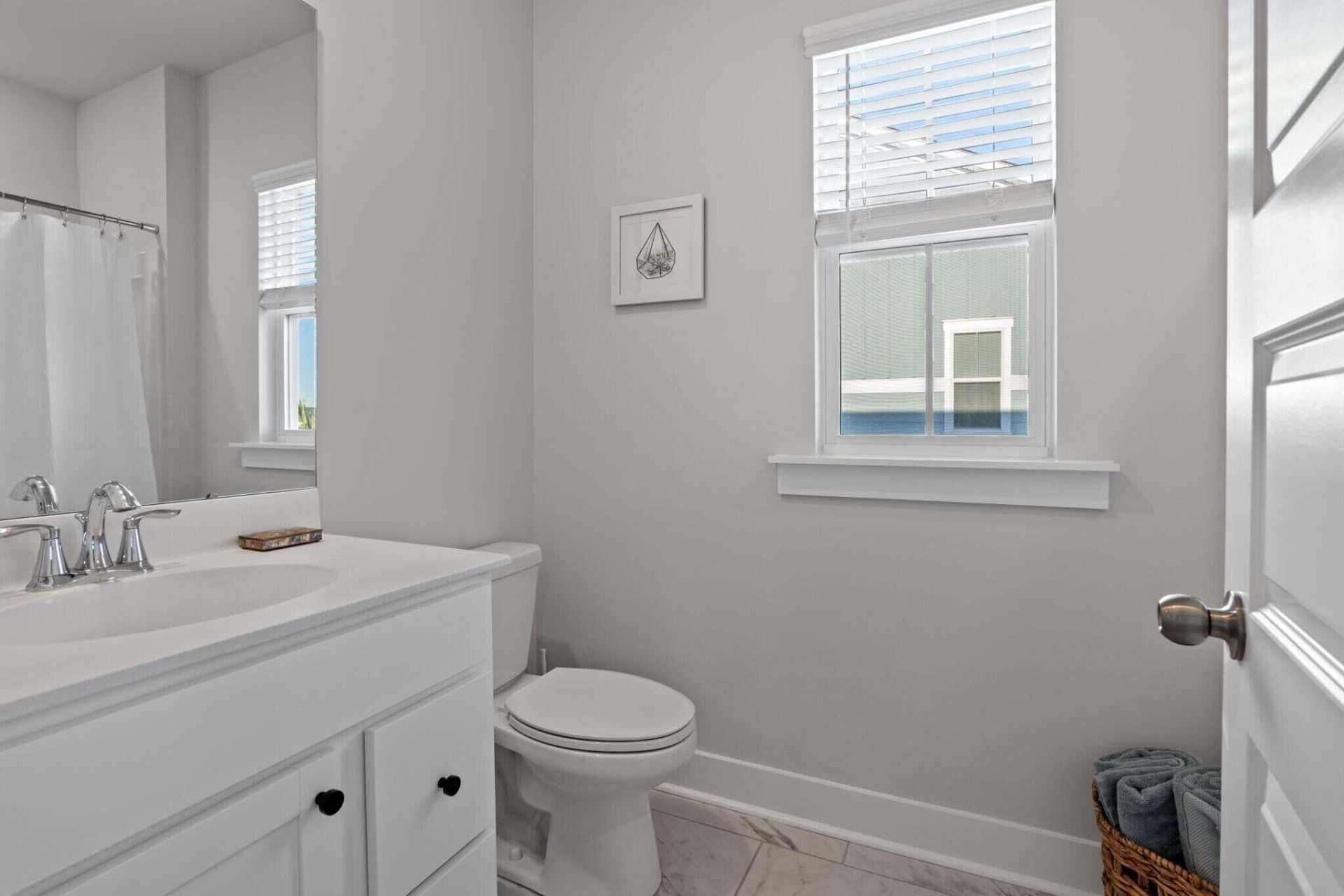 190 Ashworth Drive Photo 31