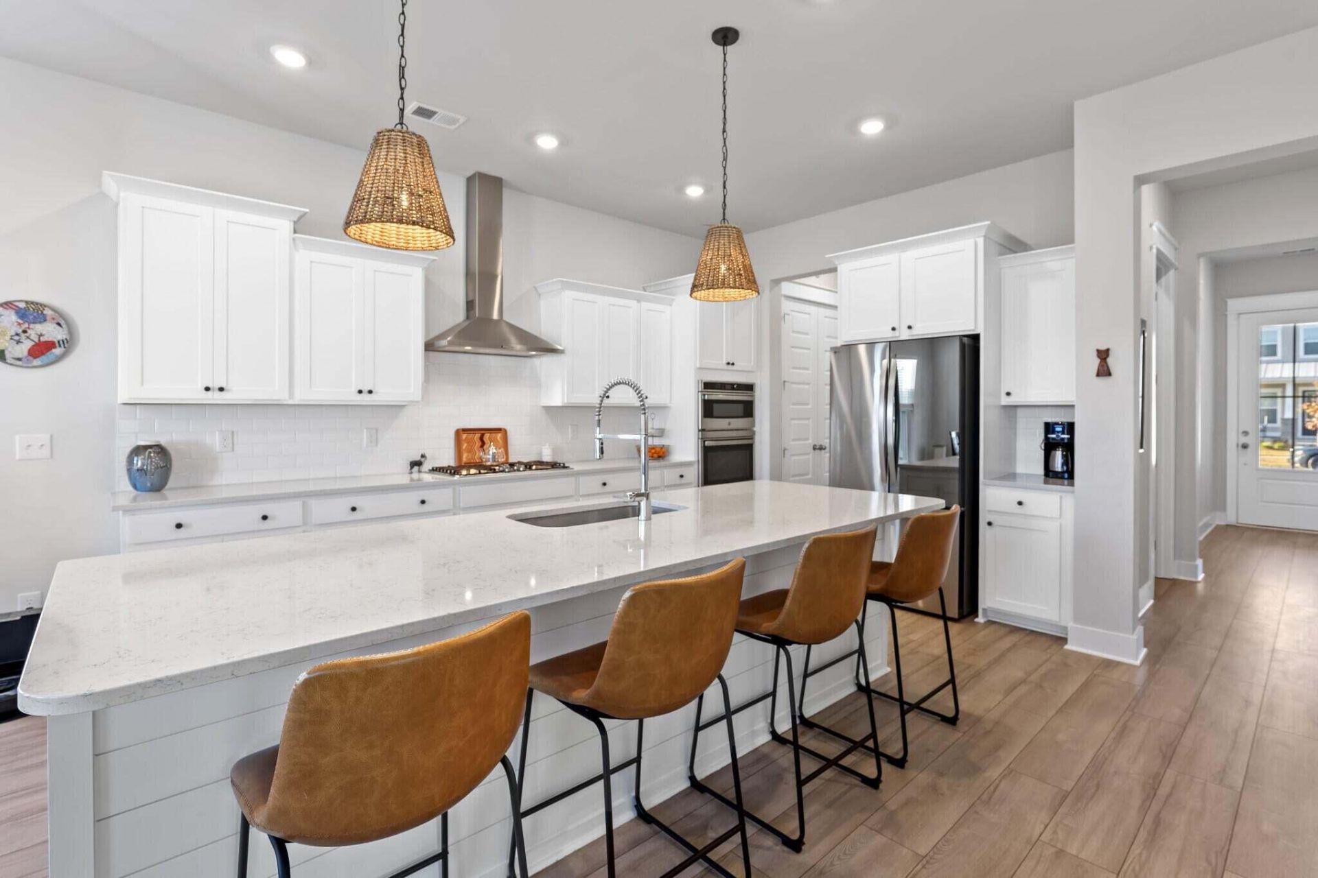 190 Ashworth Drive Photo 7