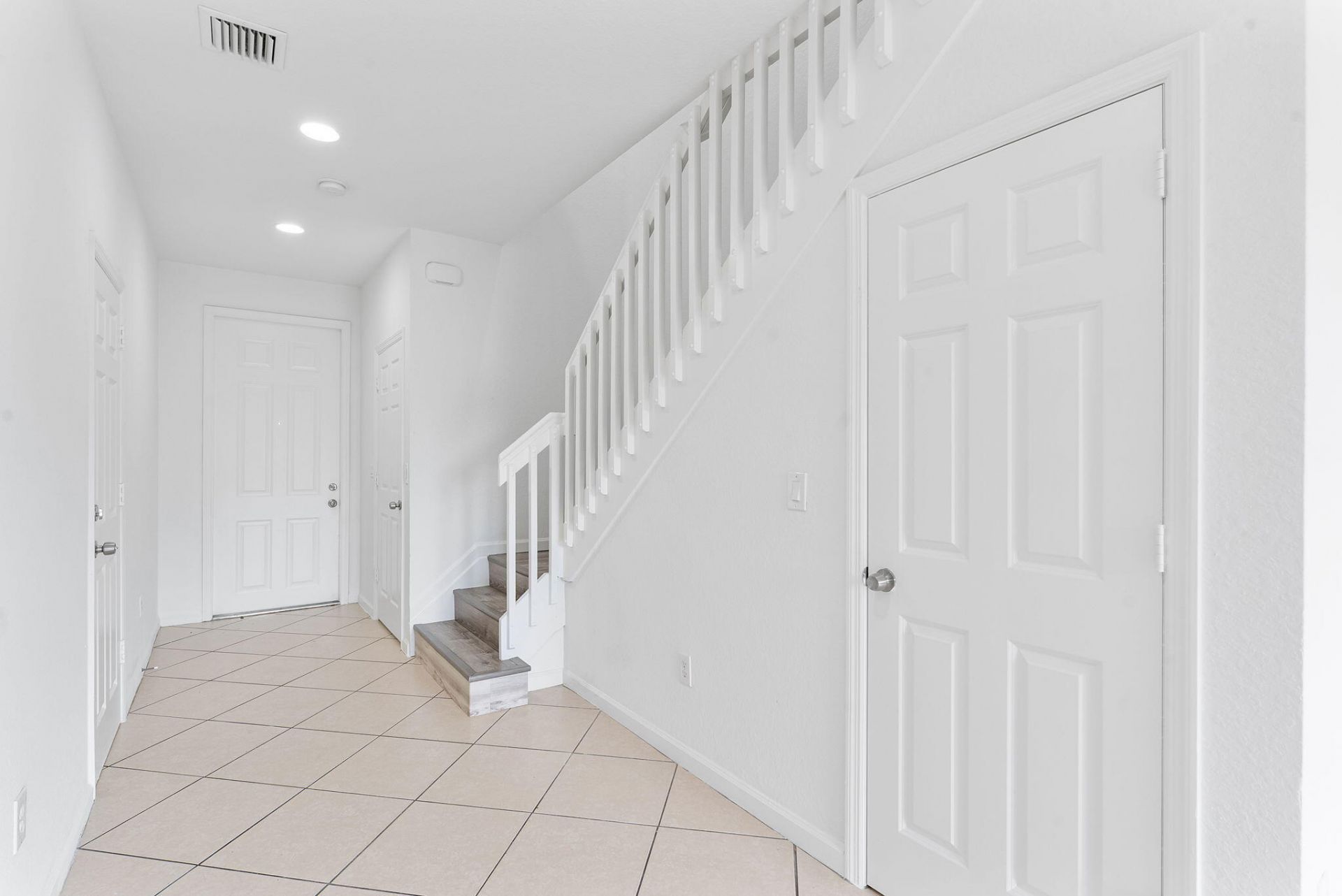 995 Abaco Lane, Riviera Beach, FL 33404 Photo