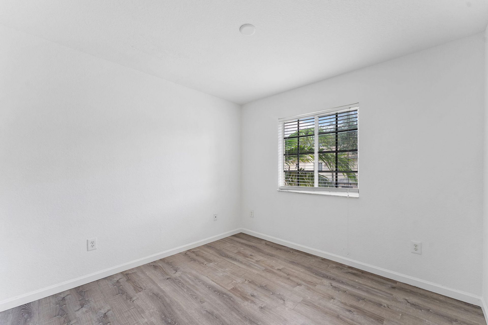 995 Abaco Lane, Riviera Beach, FL 33404 Photo