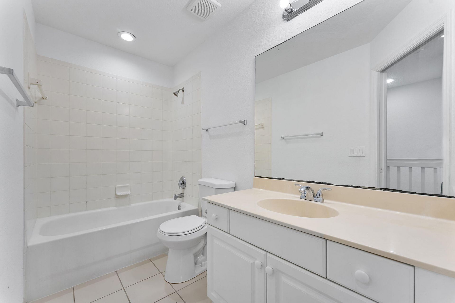 995 Abaco Lane, Riviera Beach, FL 33404 Photo