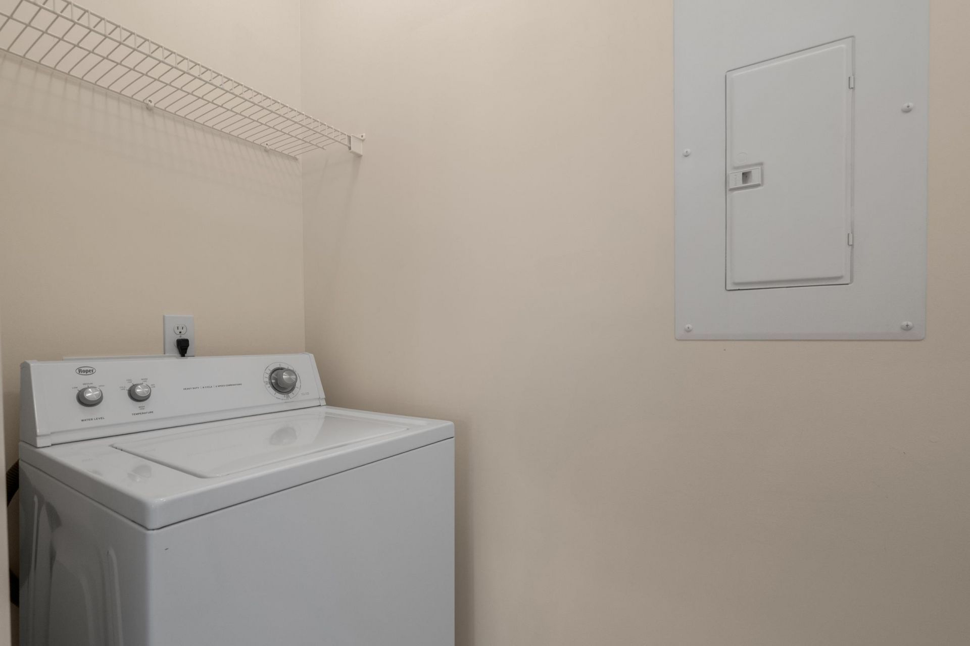 4545 Girvan Dr.  Photo 22