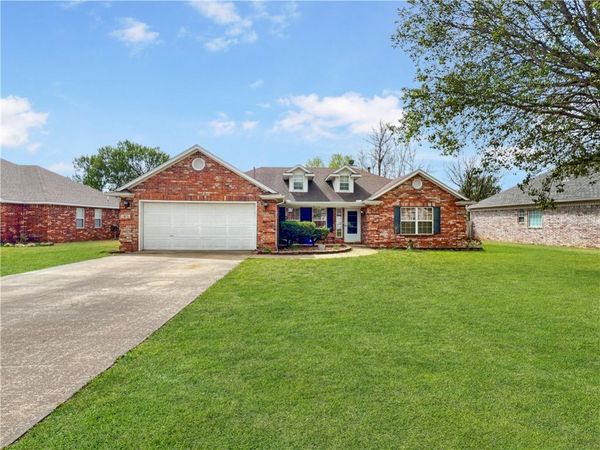 1875 Lancaster Drive , Springdale, AR 72762