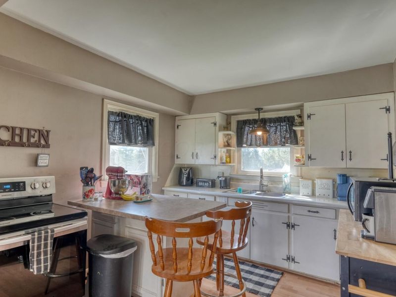 825 Friendship Drive , New Concord, OH 43762 Photo 10