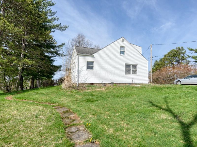 825 Friendship Drive , New Concord, OH 43762 Photo 3