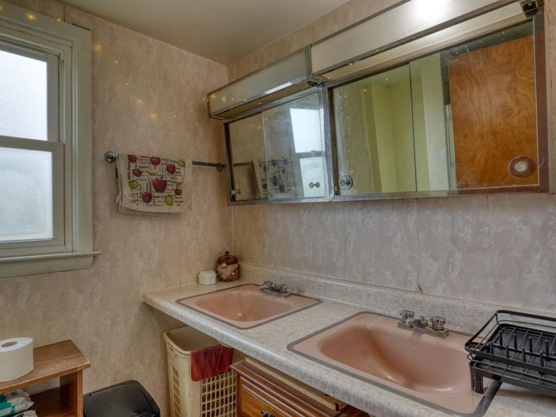 825 Friendship Drive , New Concord, OH 43762 Photo 31