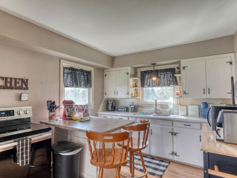 825 Friendship Drive , New Concord, OH 43762 Photo 9