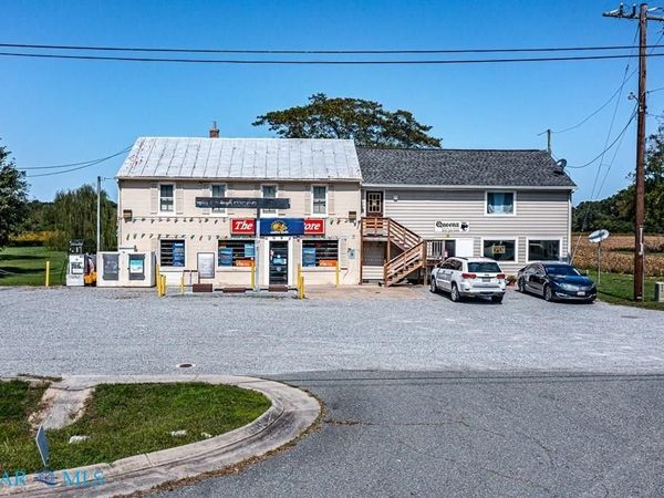 227 Sunny Bank Road , Reedville, VA 22539