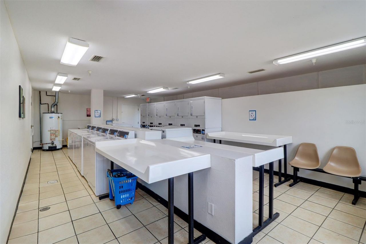 136 Pompano Drive Se, Unit D, Saint Petersburg, FL 33705 Photo