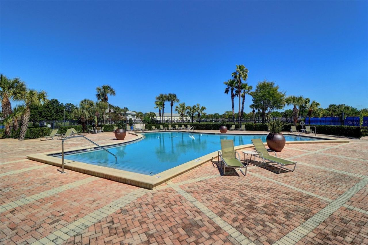 136 Pompano Drive Se, Unit D, Saint Petersburg, FL 33705 Photo