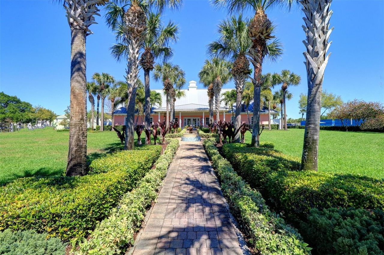 136 Pompano Drive Se, Unit D, Saint Petersburg, FL 33705 Photo