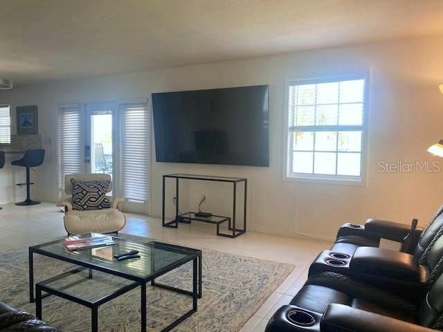 136 Pompano Drive Se, Unit D, Saint Petersburg, FL 33705 Photo